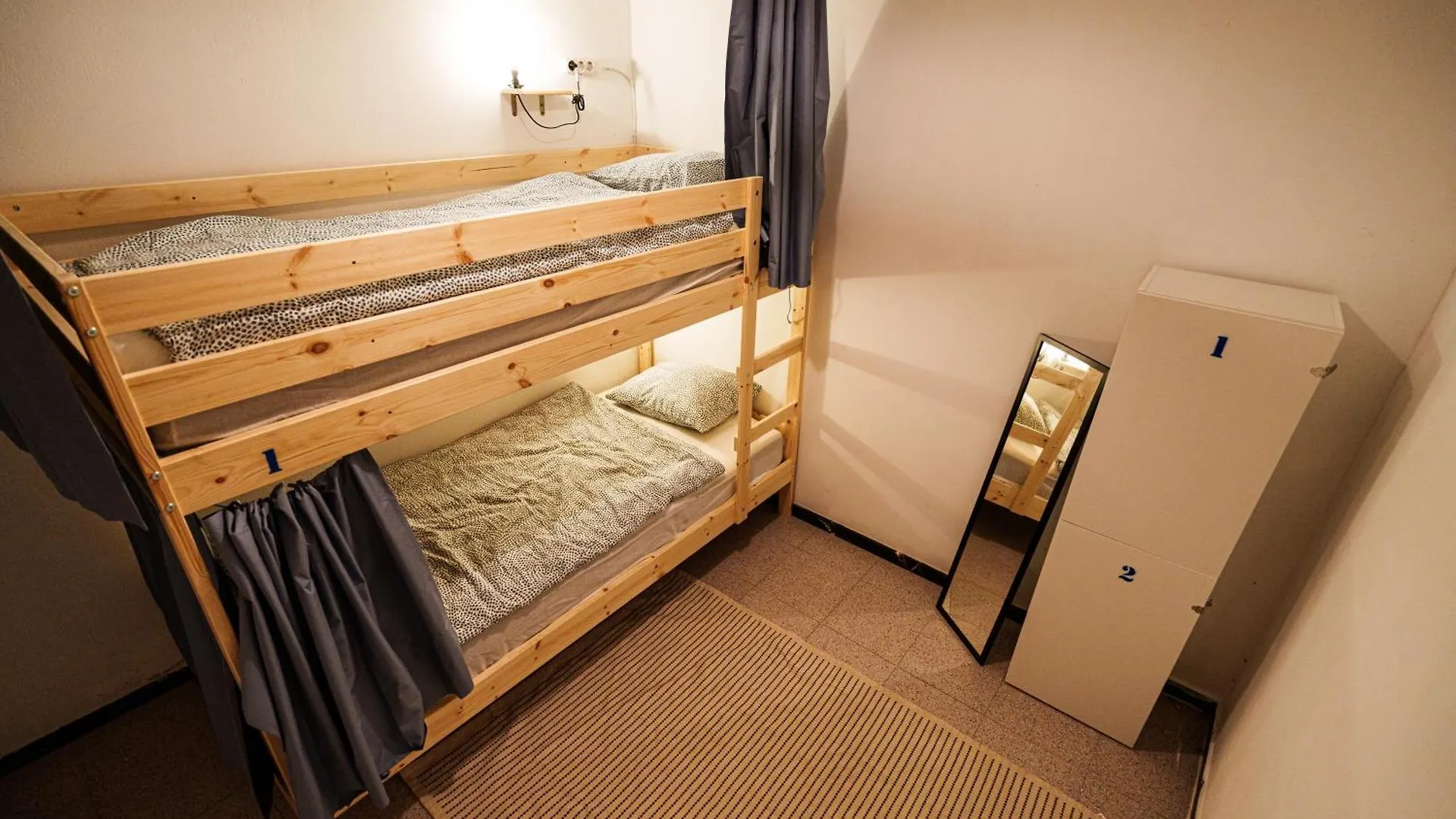 Dona Rose Surf Hostel Las Palmas / Gran Canaria